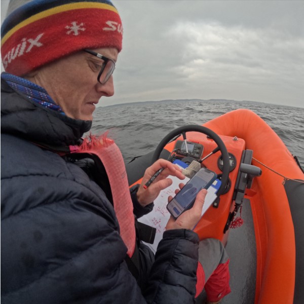 Jacob tegner og måler